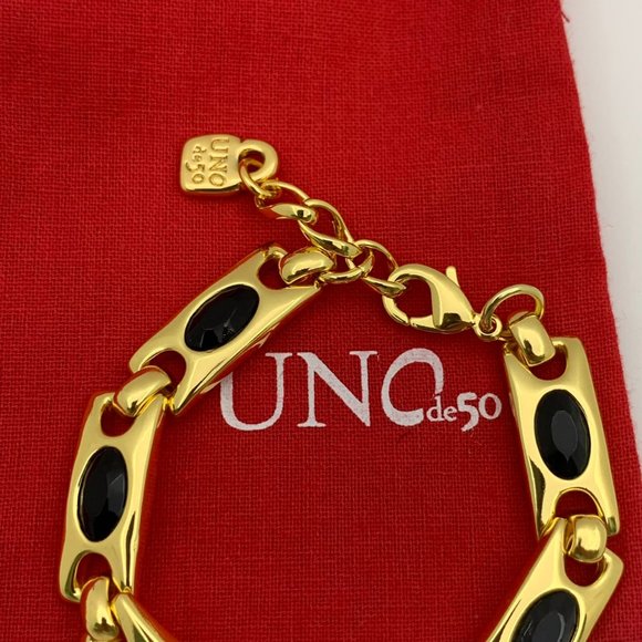 NEW Uno de 50 THE CROWN Gold Plated Black Crystals Bracelet - Picture 12 of 13